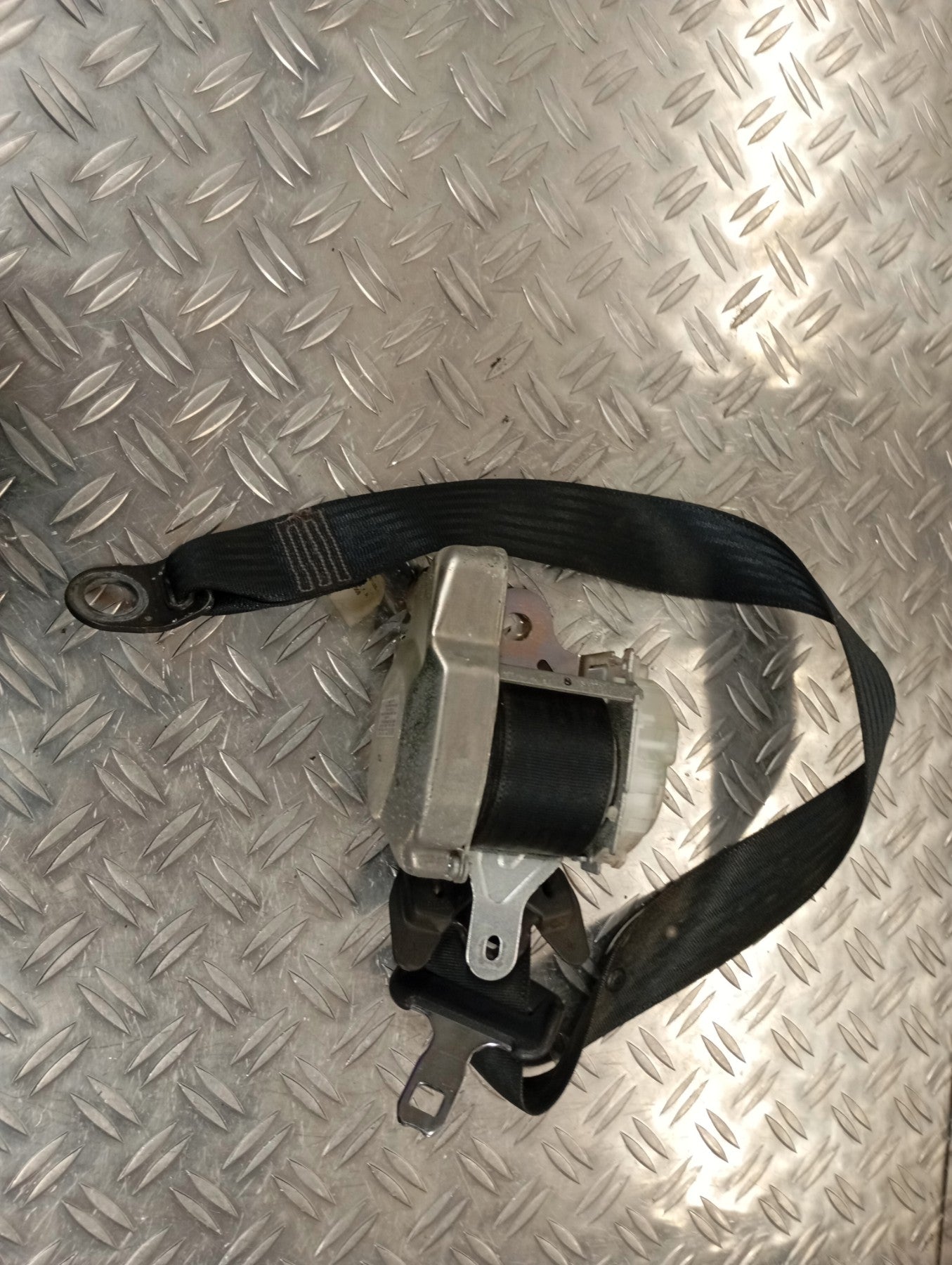 Ceinture avant droit