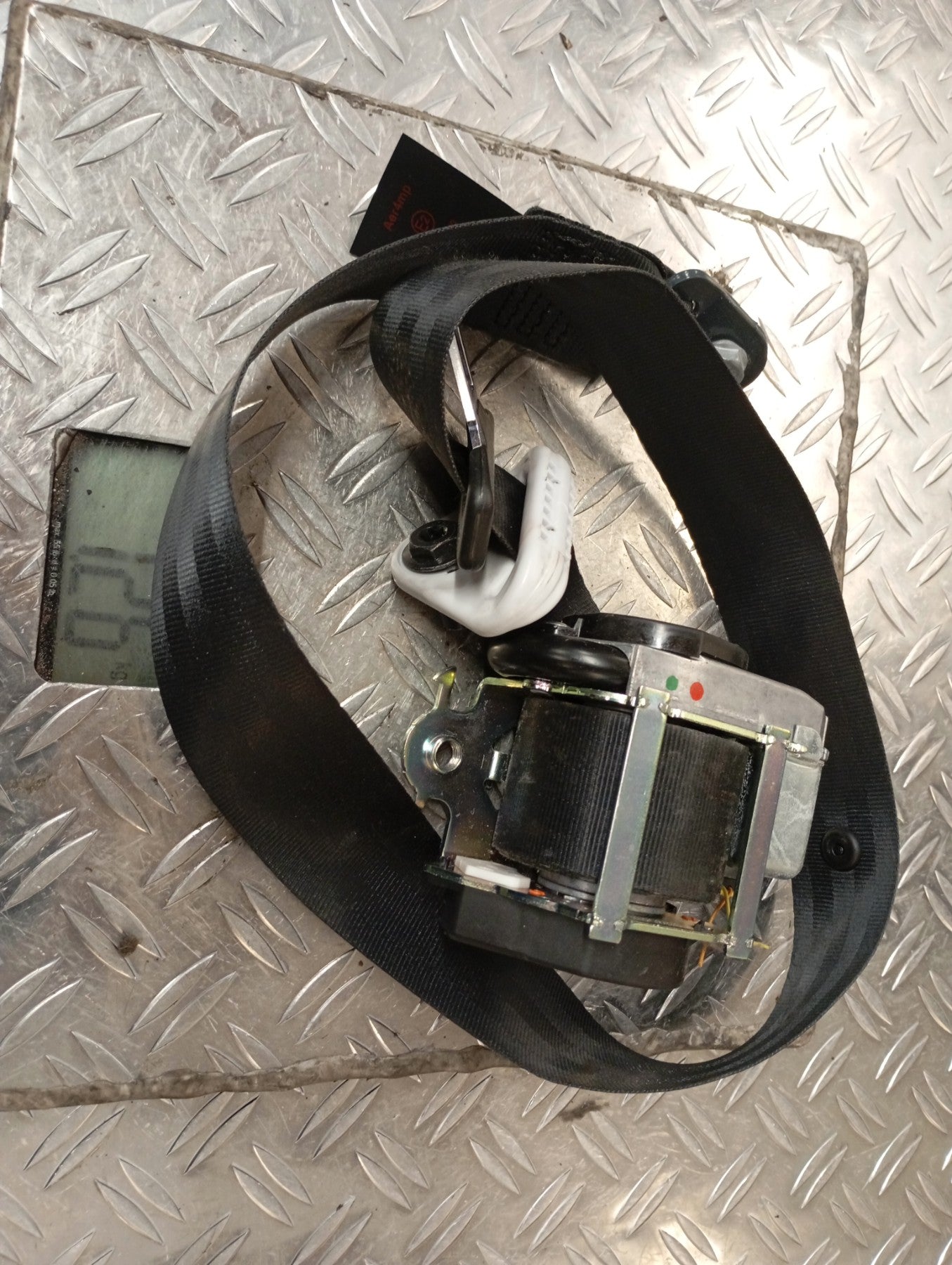 Ceinture avant gauche