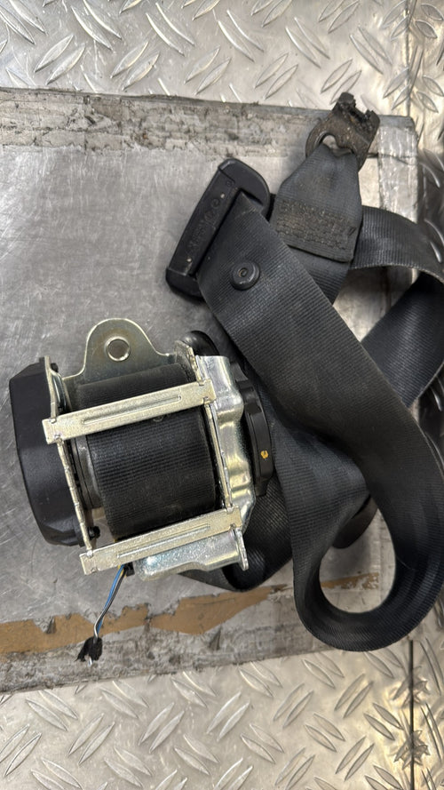 Ceinture avant gauche