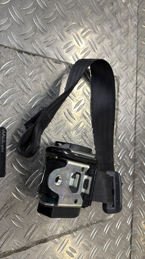 Ceinture avant gauche