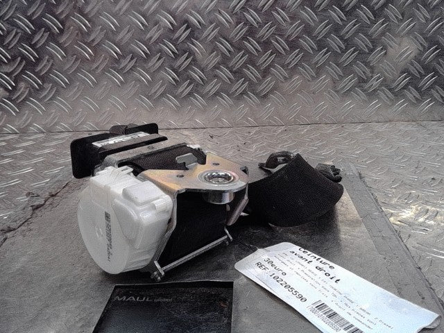 Ceinture avant droit
