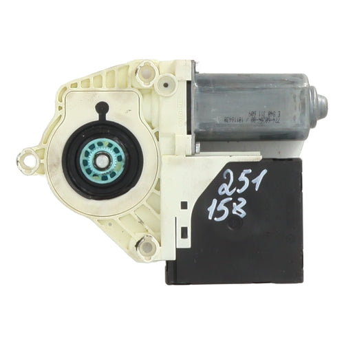 Moteur leve vitre avant droit