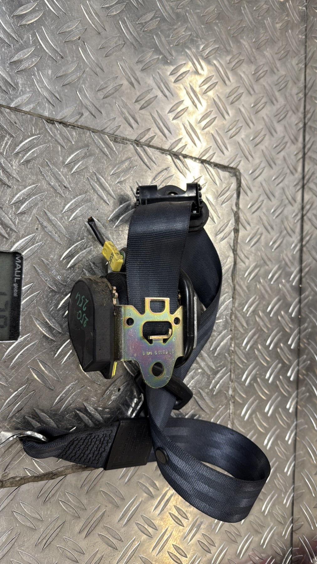 Ceinture avant droit