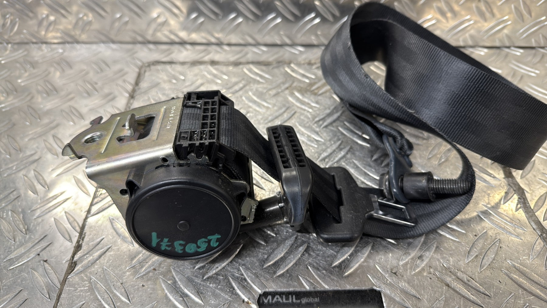 Ceinture avant droit