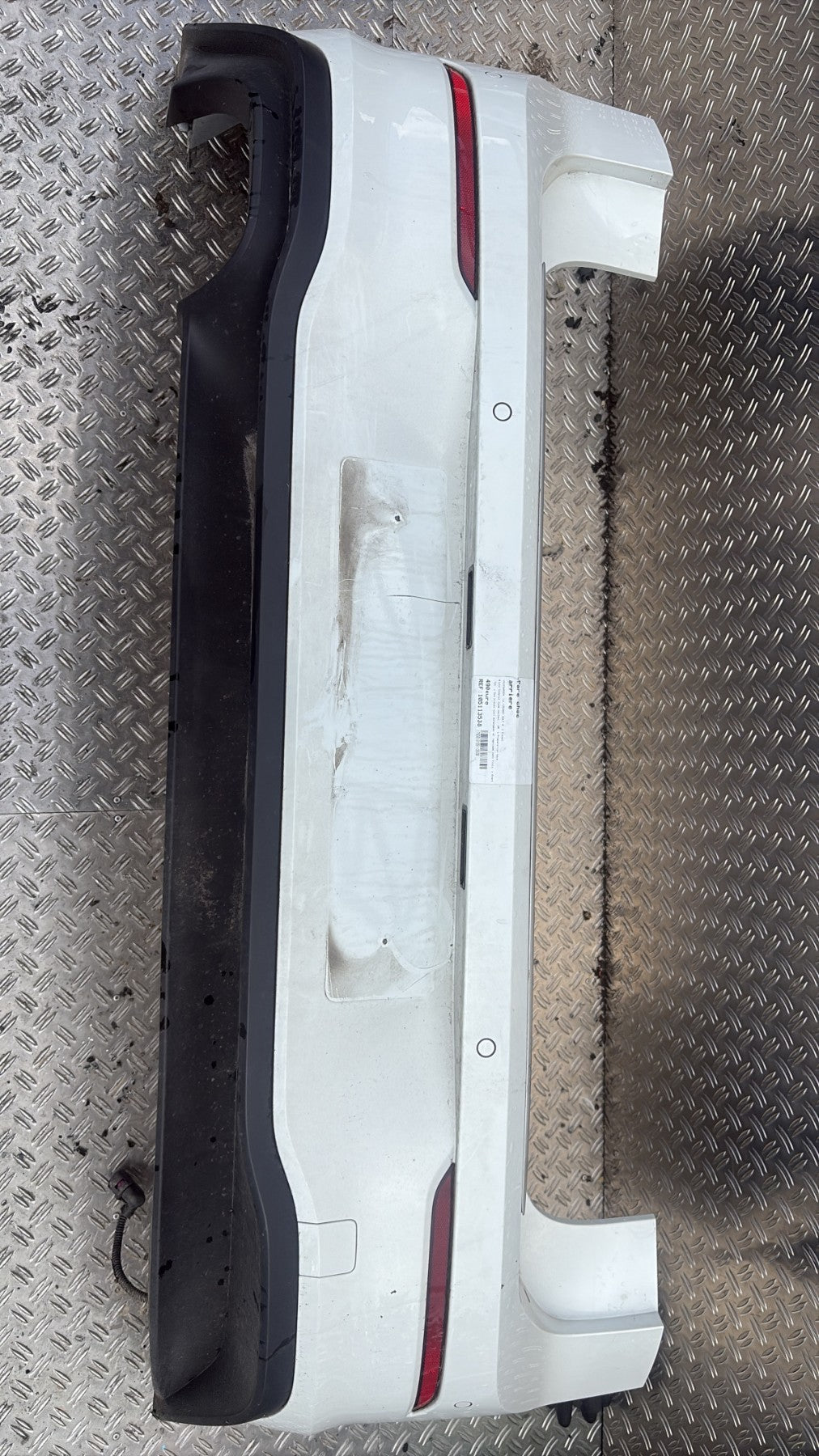 Pare choc arriere - VOLKSWAGEN GOLF 8 PHASE 1 2024.0