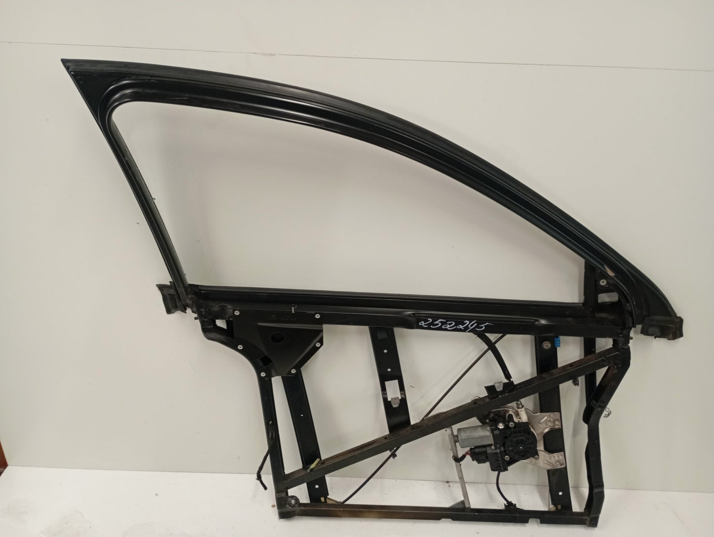 Moteur leve vitre avant droit