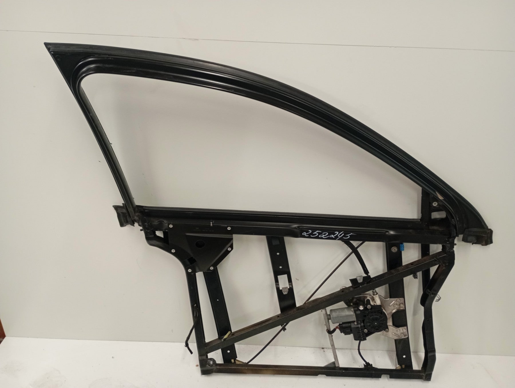 Moteur leve vitre avant droit