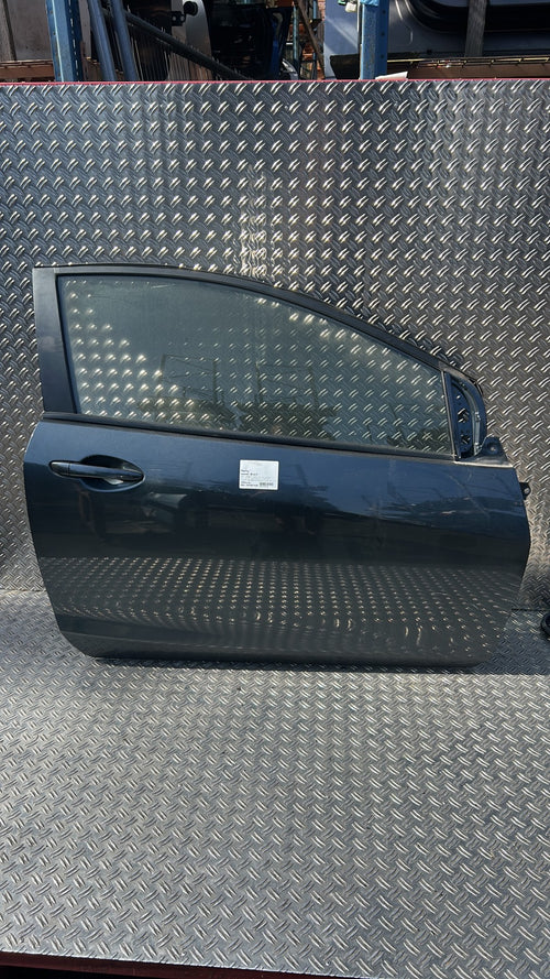 Porte avant droit