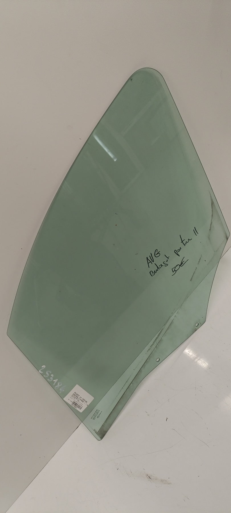 Vitre avant gauche