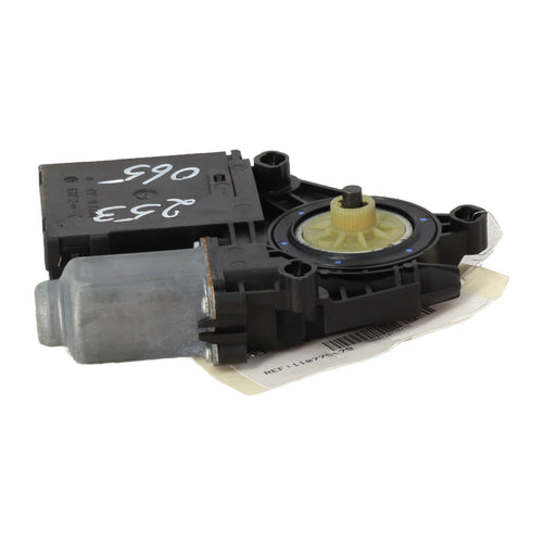 Moteur leve vitre avant droit