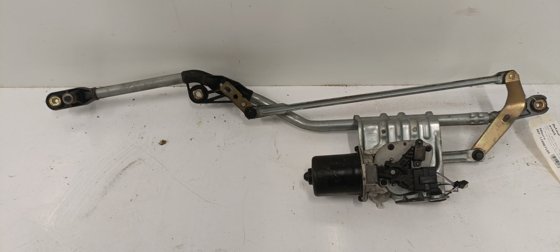 Moteur essuie glace avant