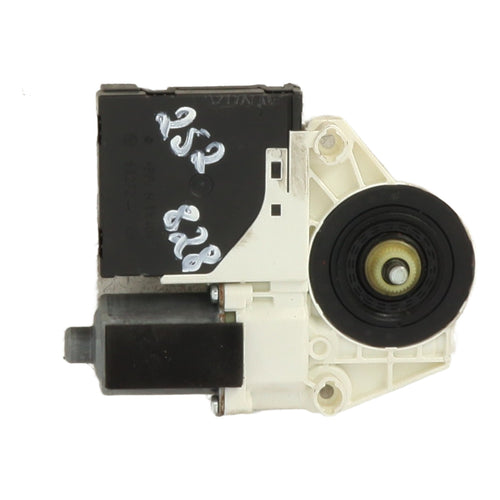 Moteur leve vitre avant droit