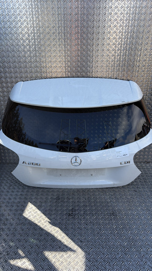 Malle/Hayon arriere - MERCEDES CLASSE A 176 PHASE 1 (2015)