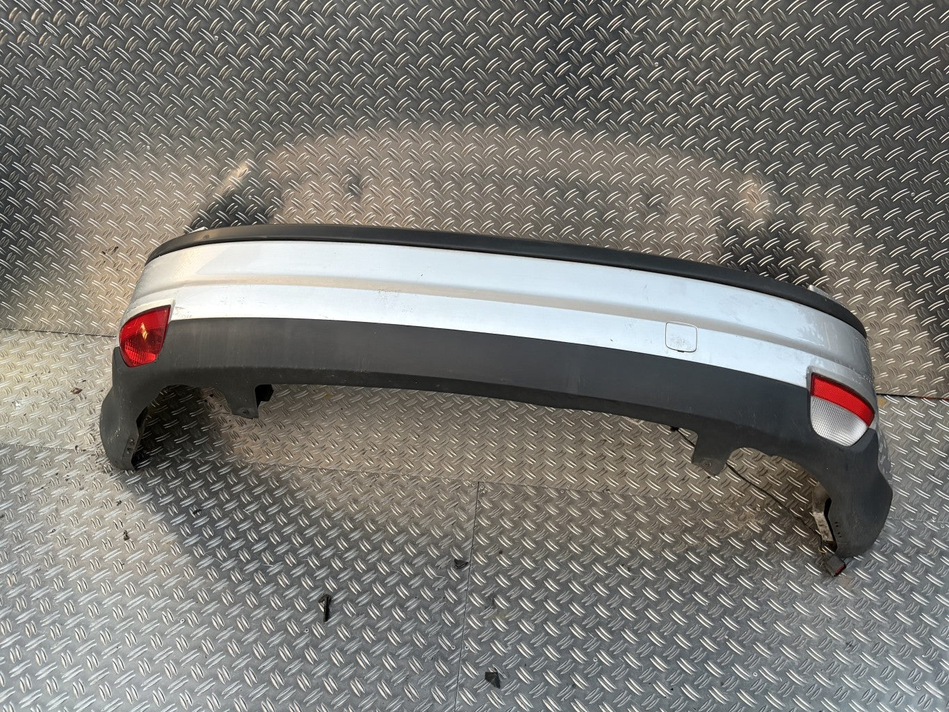Pare choc arriere - FORD FOCUS 2 PHASE 1 2005.0