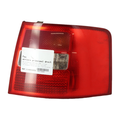 Feu arriere principal droit (feux) - AUDI A4 2 AVANT PHASE 1 BREAK
