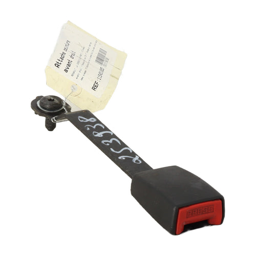 Attache ceinture avant droit