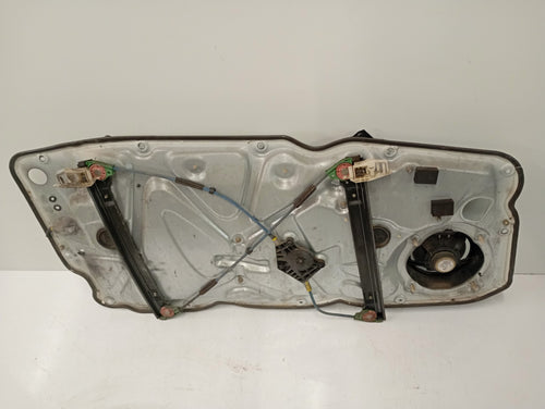 Moteur leve vitre avant droit