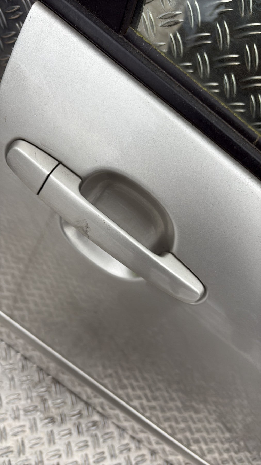 Porte avant droit