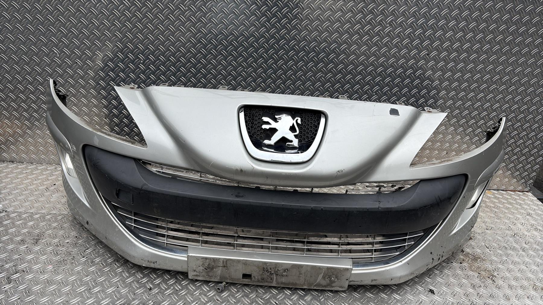 Pare choc avant - PEUGEOT 308 1 PHASE 1 2008.0