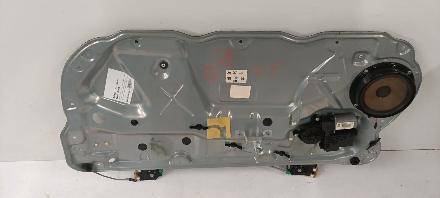Moteur leve vitre avant droit