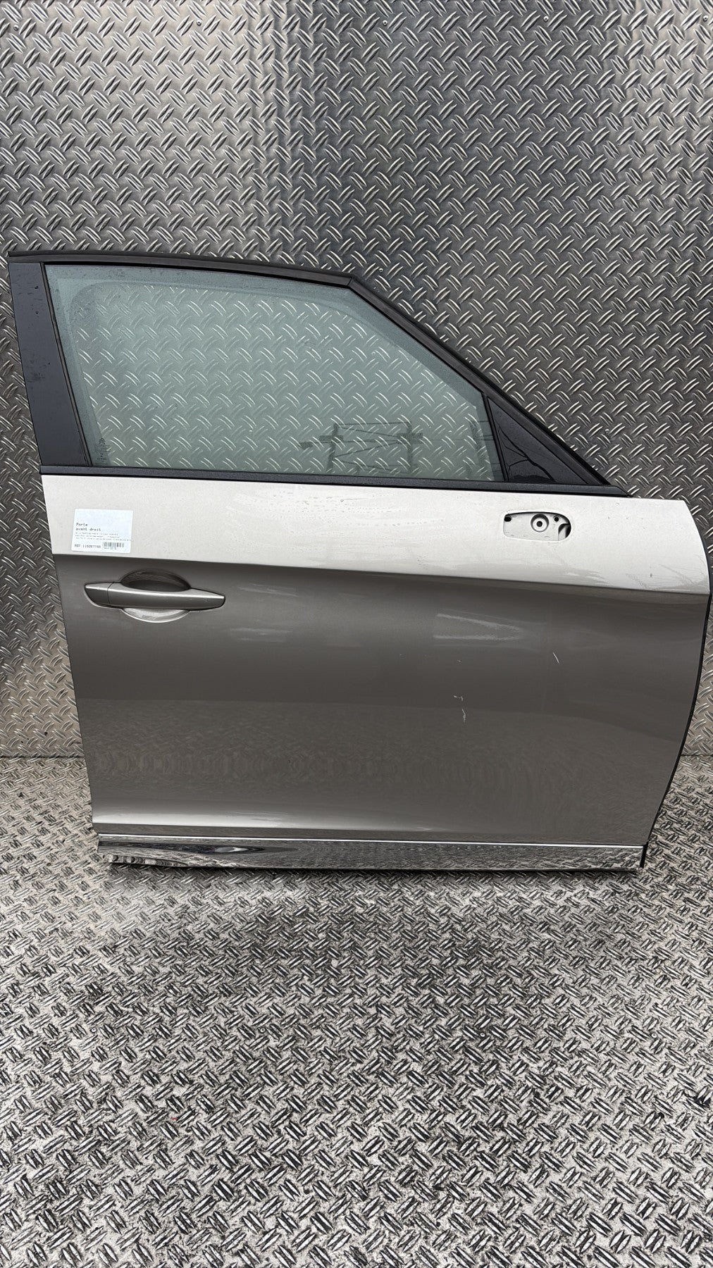 Porte avant droit
