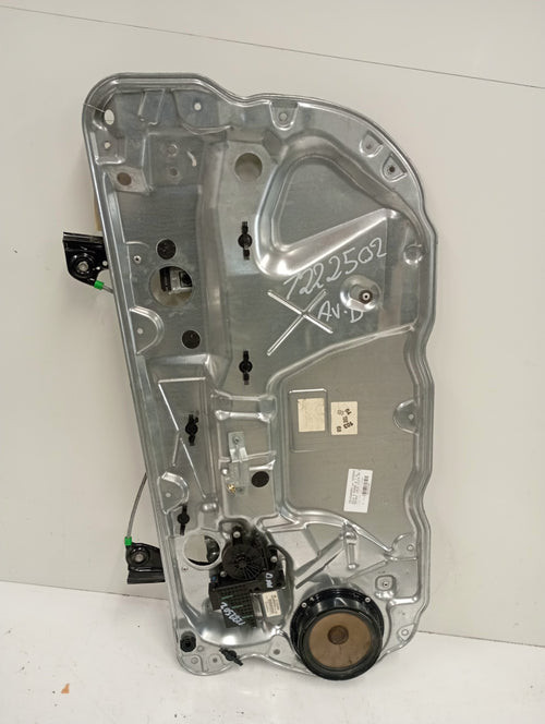 Moteur leve vitre avant droit