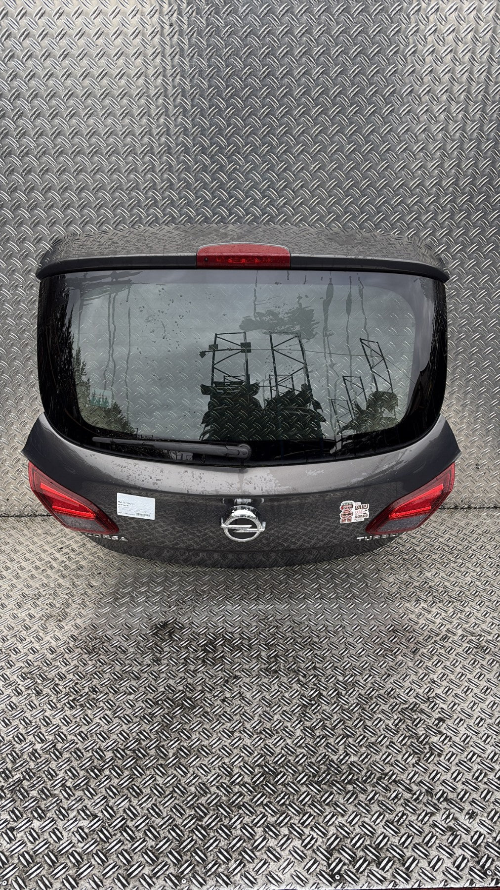 Malle/Hayon arriere - OPEL CORSA E (2015)