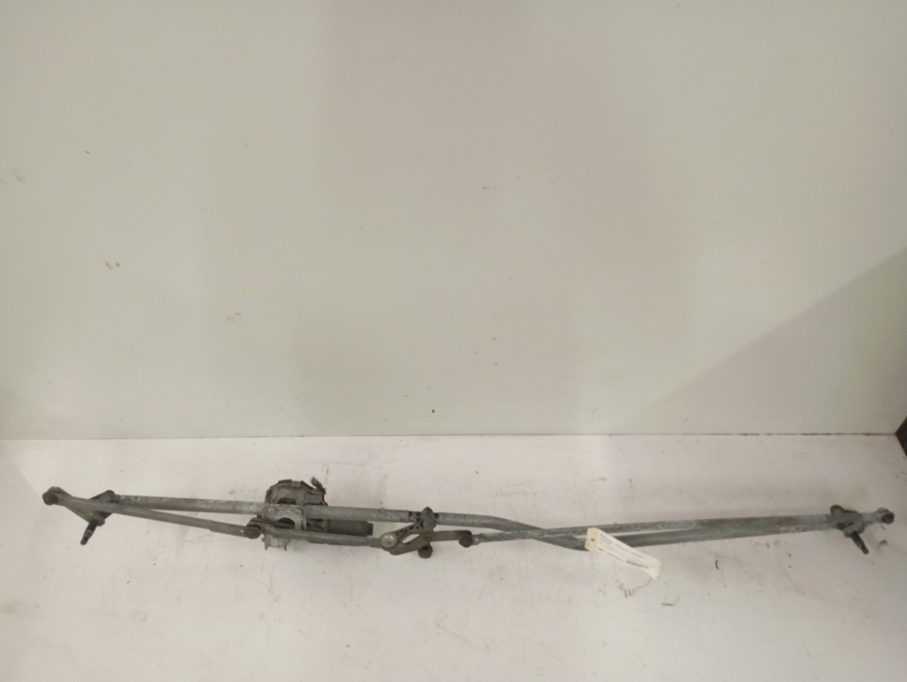 Moteur essuie glace avant