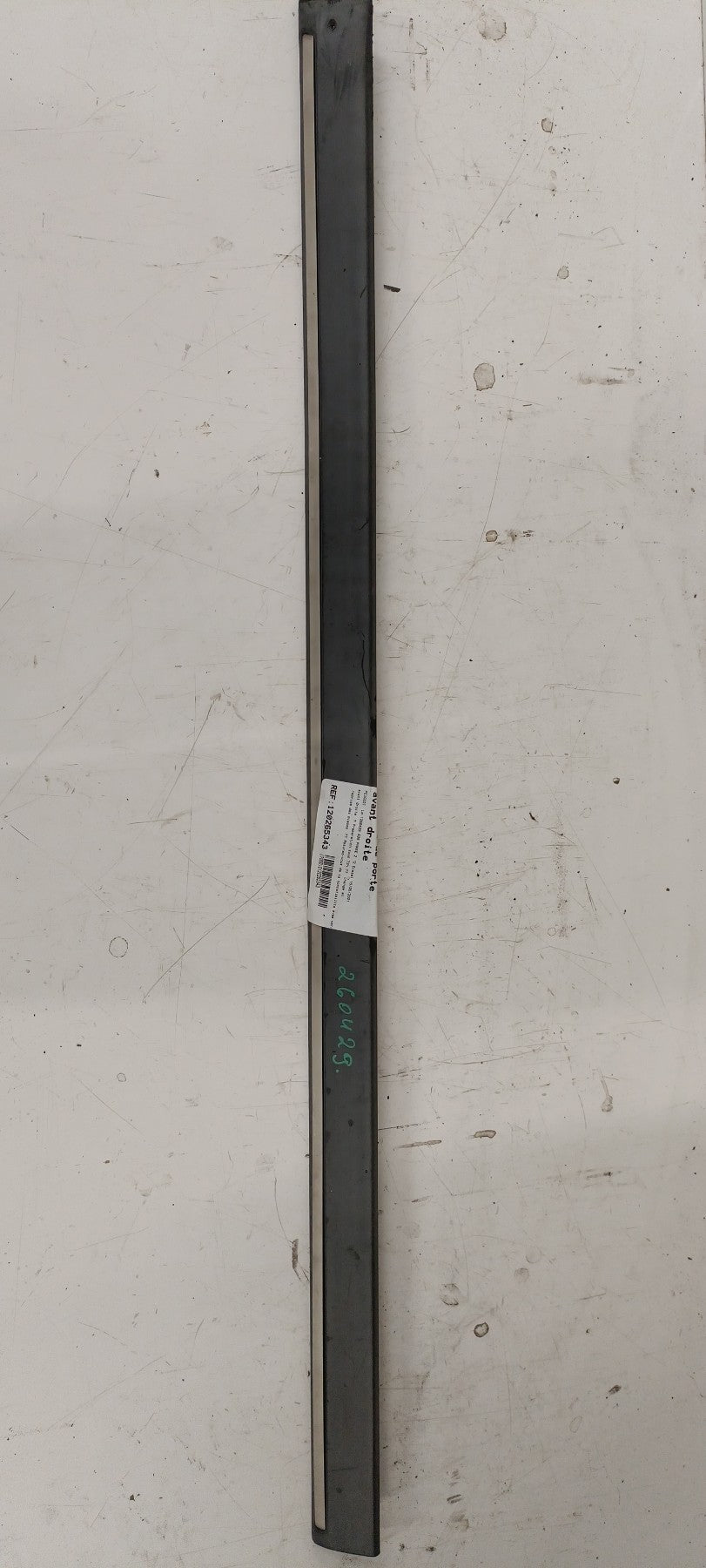 Baguette de porte avant droite