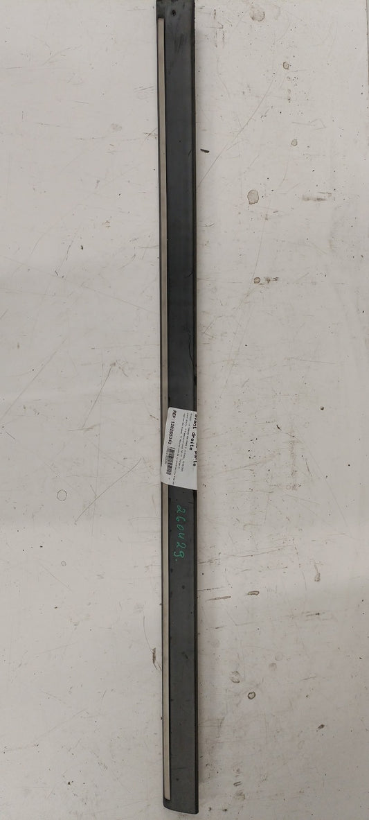 Baguette de porte avant droite