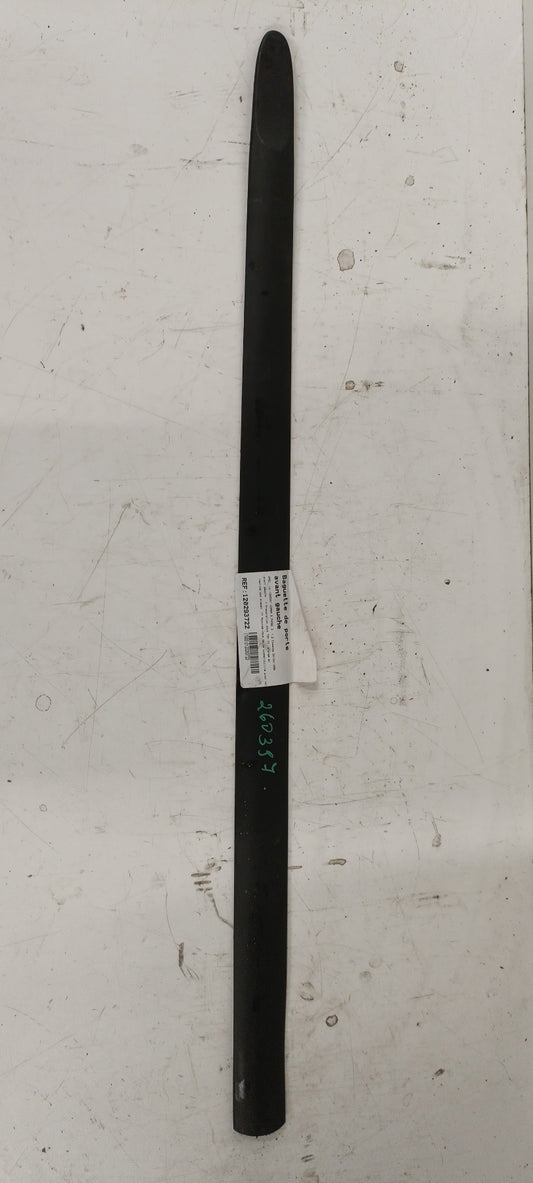 Baguette de porte avant gauche