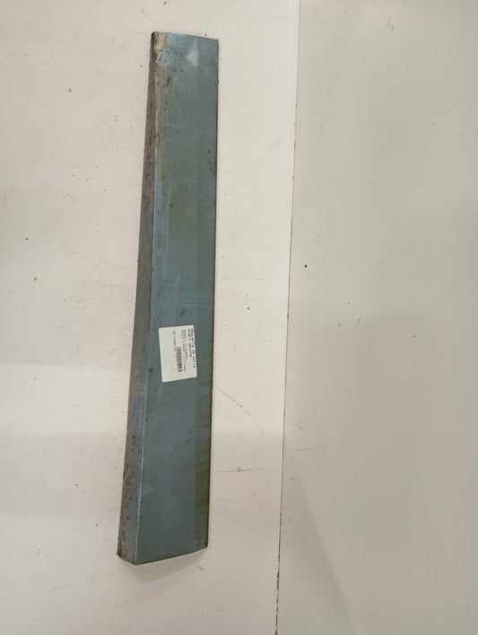 Baguette de porte avant gauche