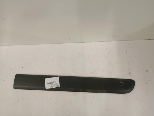 Baguette de porte avant gauche