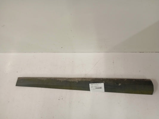 Baguette de porte avant droite