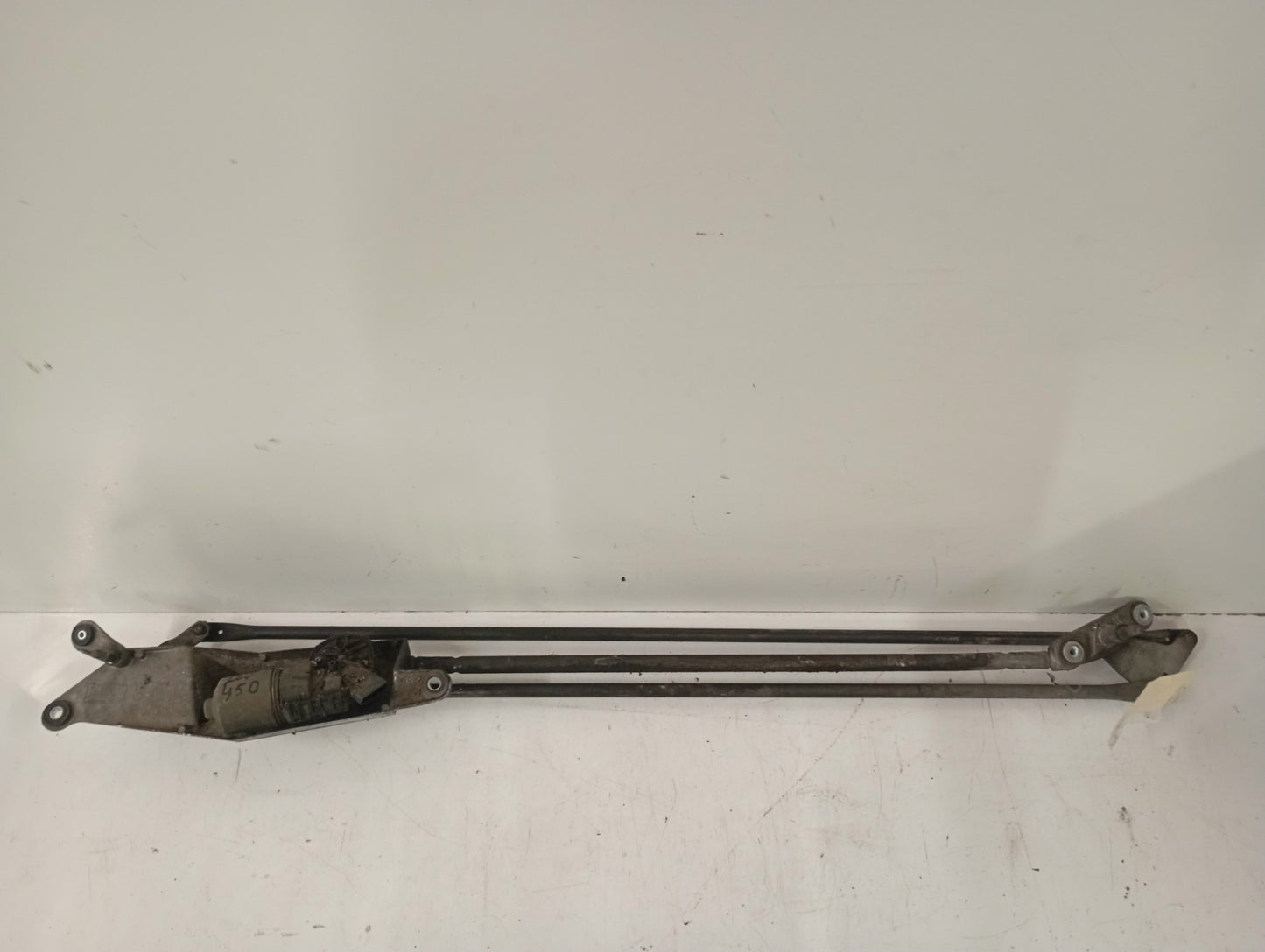 Moteur essuie glace avant
