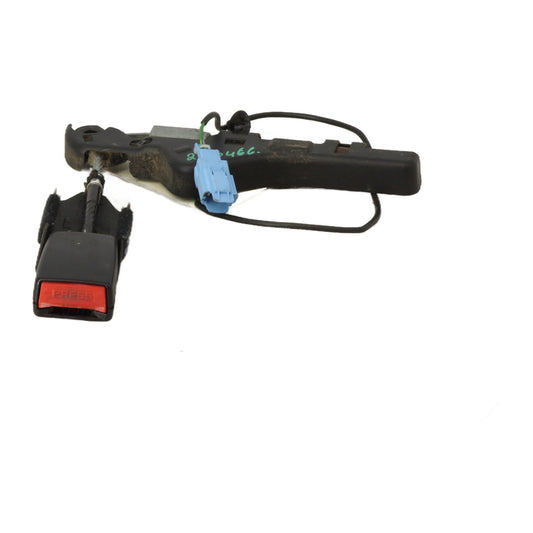 Attache ceinture avant droit