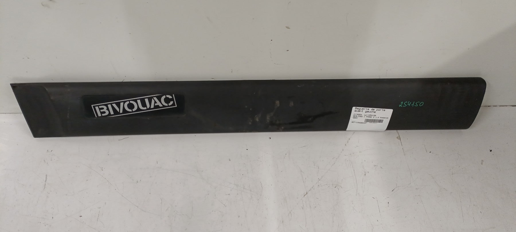Baguette de porte avant gauche