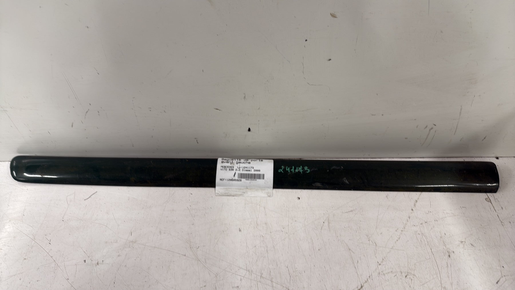 Baguette de porte avant gauche