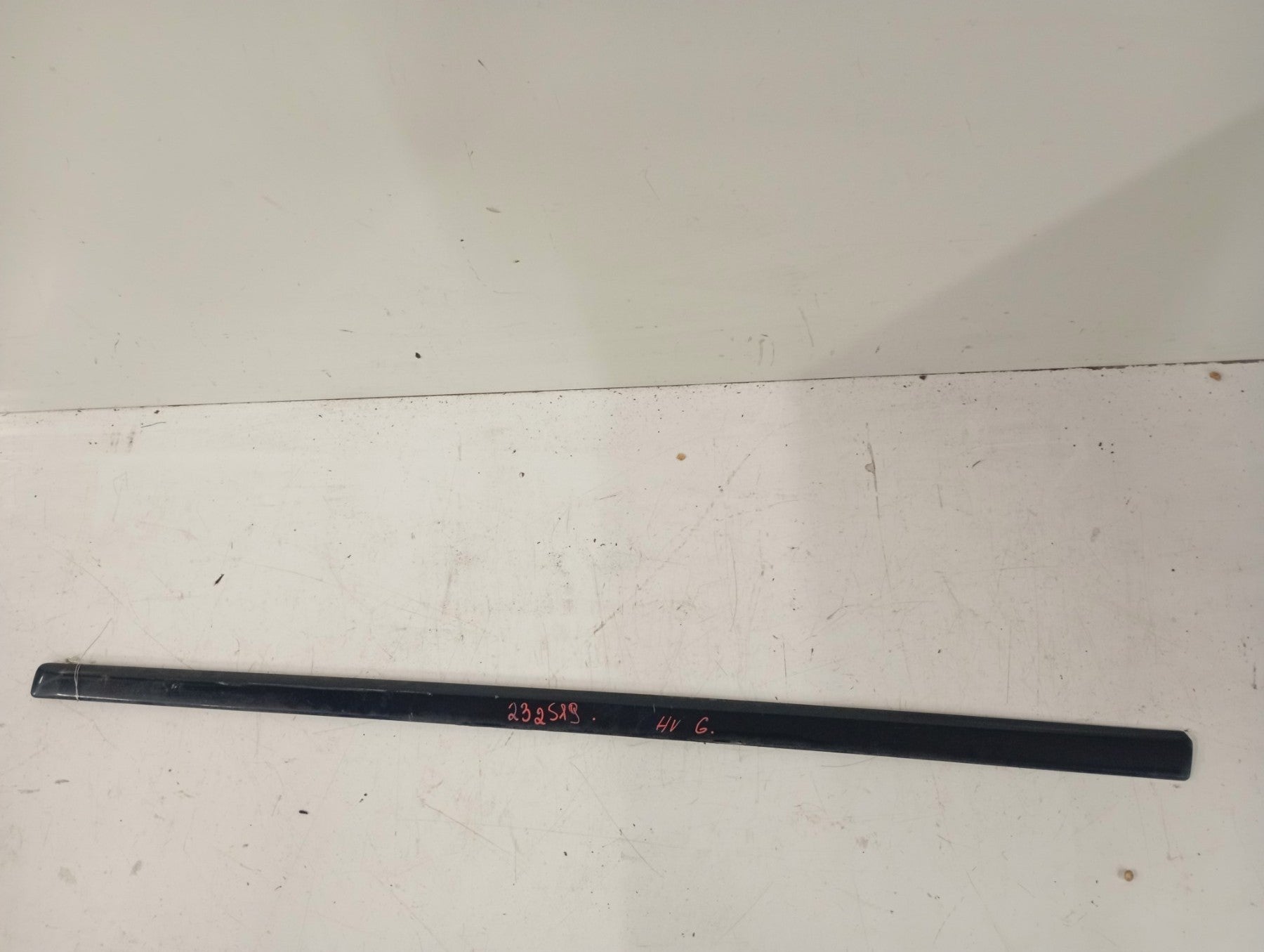 Baguette de porte avant gauche