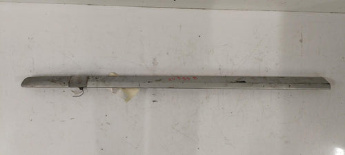 Baguette de porte avant droite