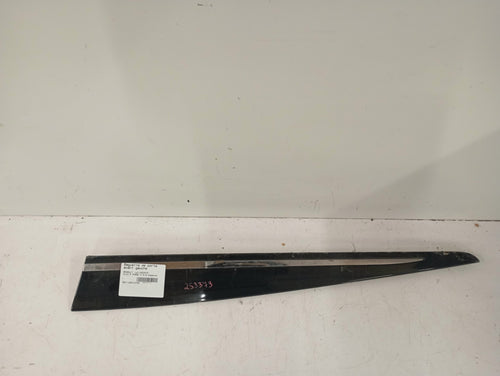 Baguette de porte avant gauche