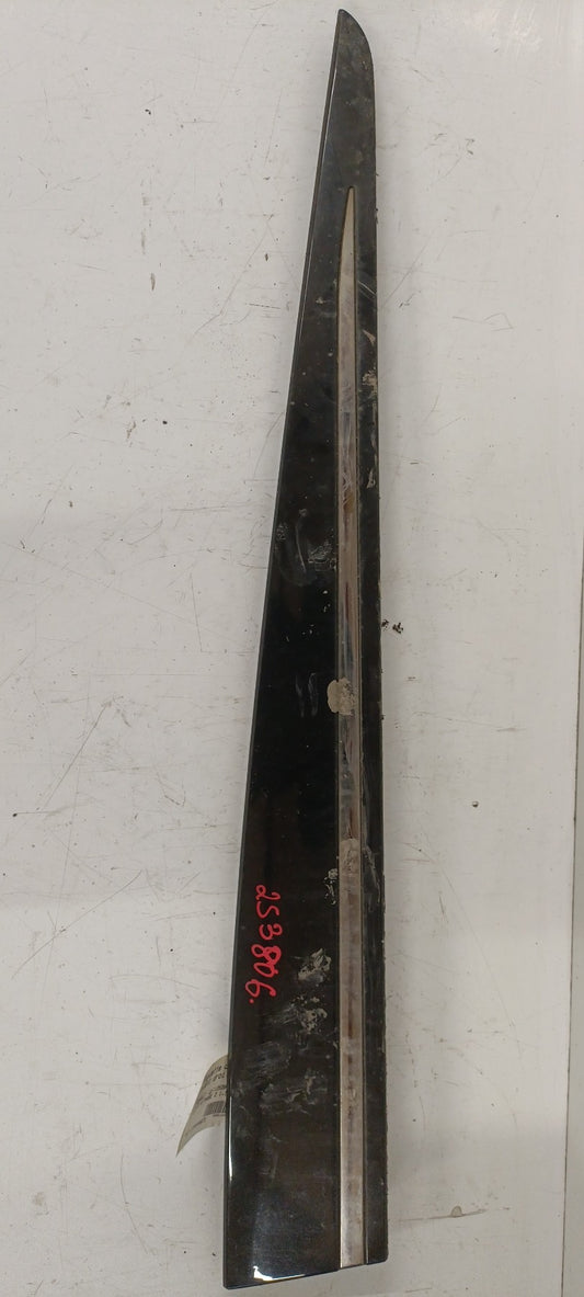 Baguette de porte avant droite