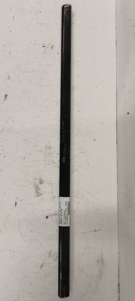 Baguette de porte avant droite