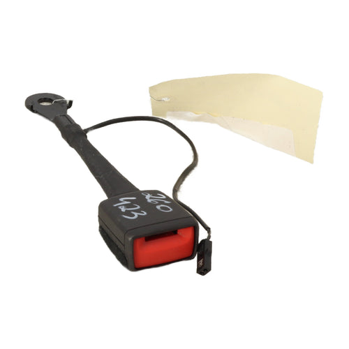 Attache ceinture avant gauche