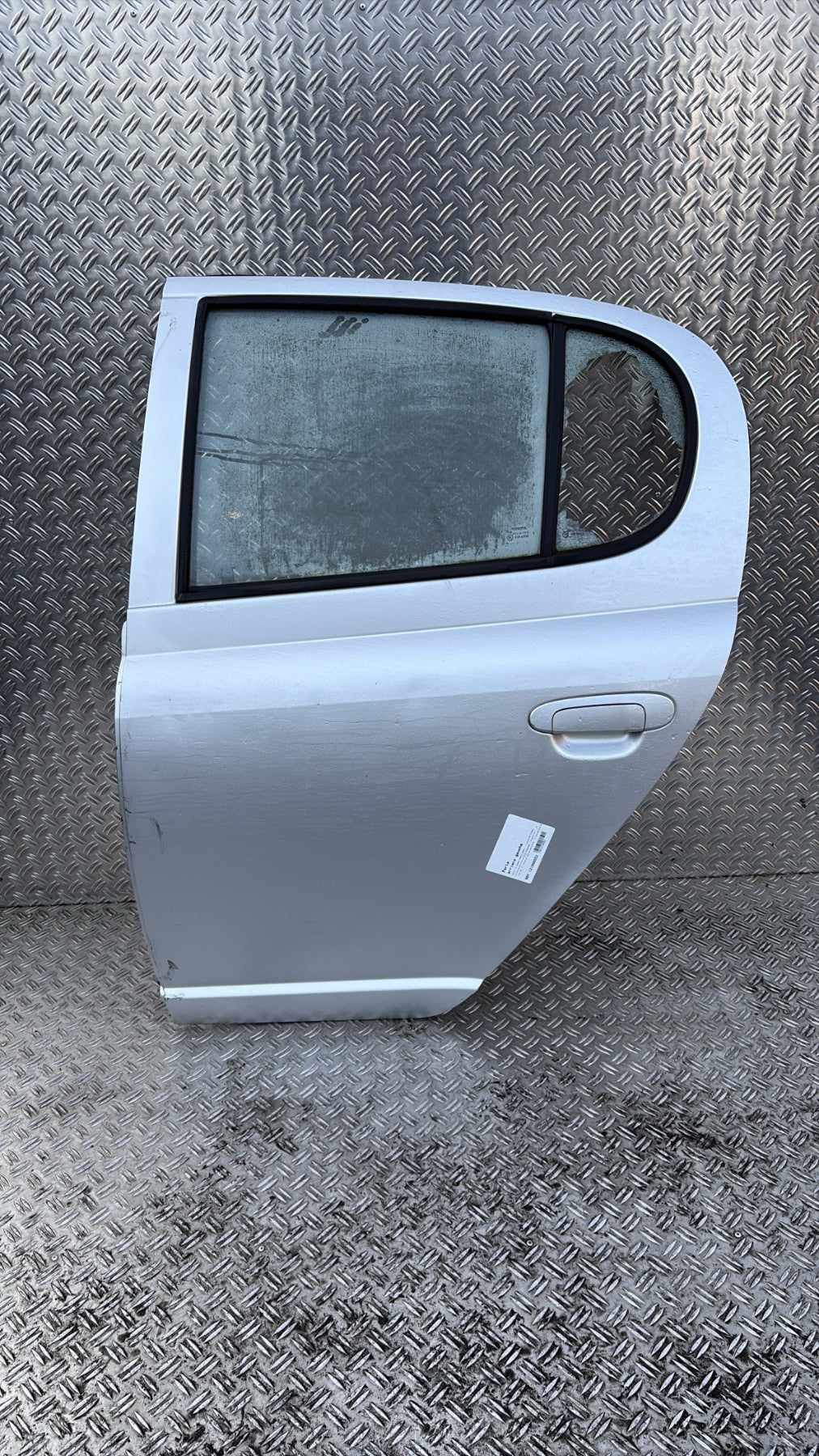 Porte arriere gauche - TOYOTA YARIS 1 PHASE 1 2002.0