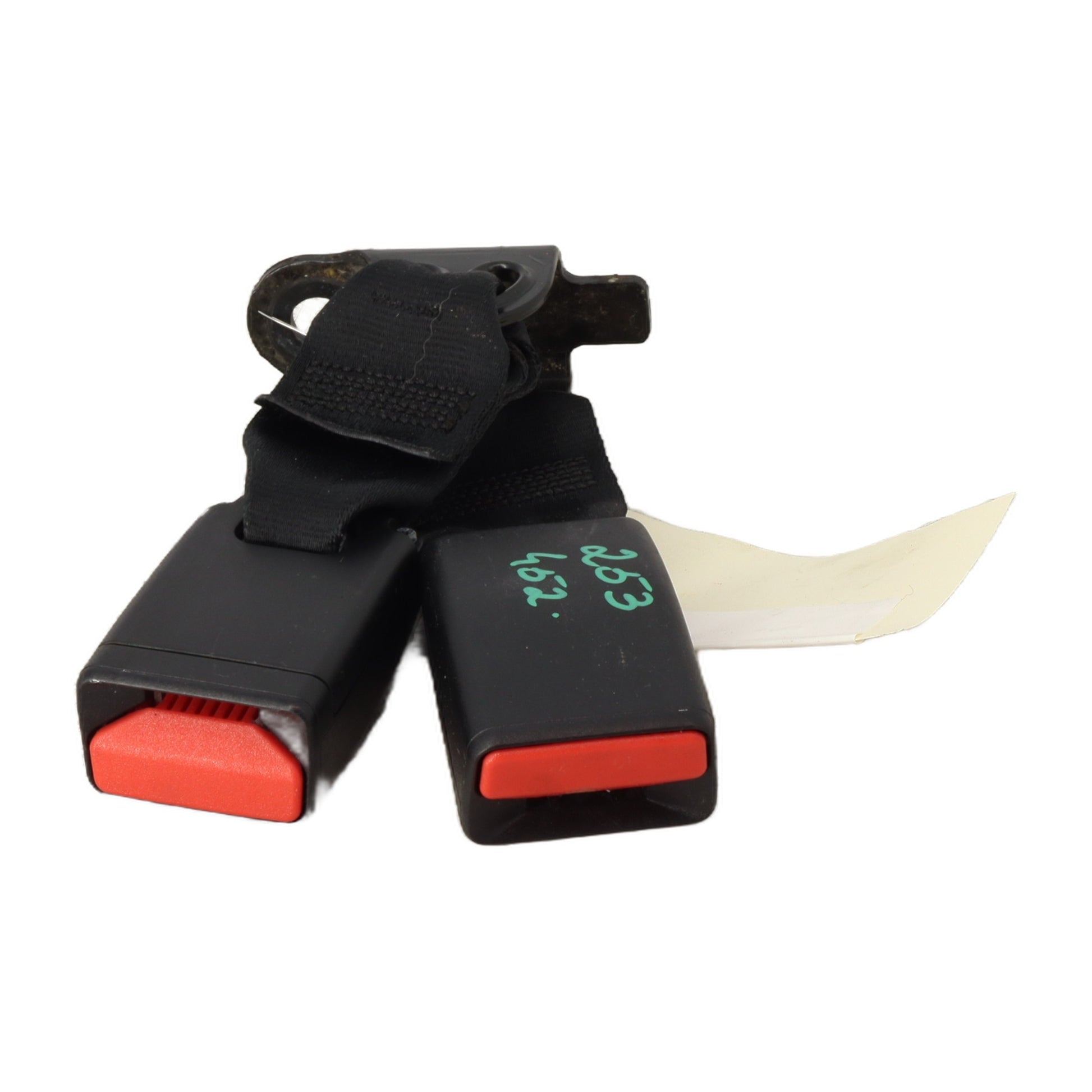 Attache ceinture arriere droit