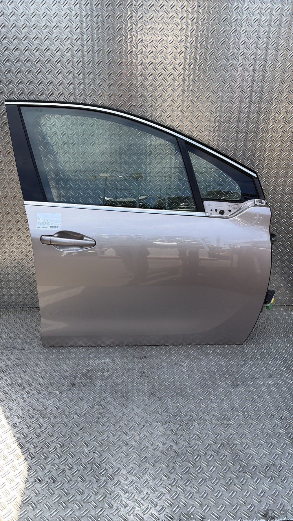 Porte avant droit - PEUGEOT 208 1 PHASE 1 2012.0