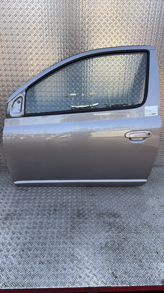 Porte avant gauche - TOYOTA YARIS 1 PHASE 2 2003.0