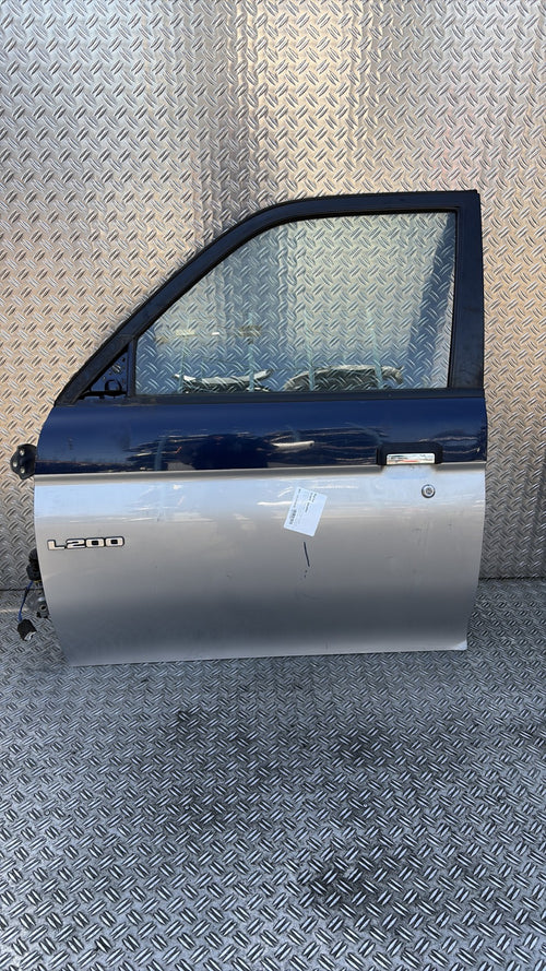 Porte avant gauche - MITSUBISHI L 200 2 2000.0