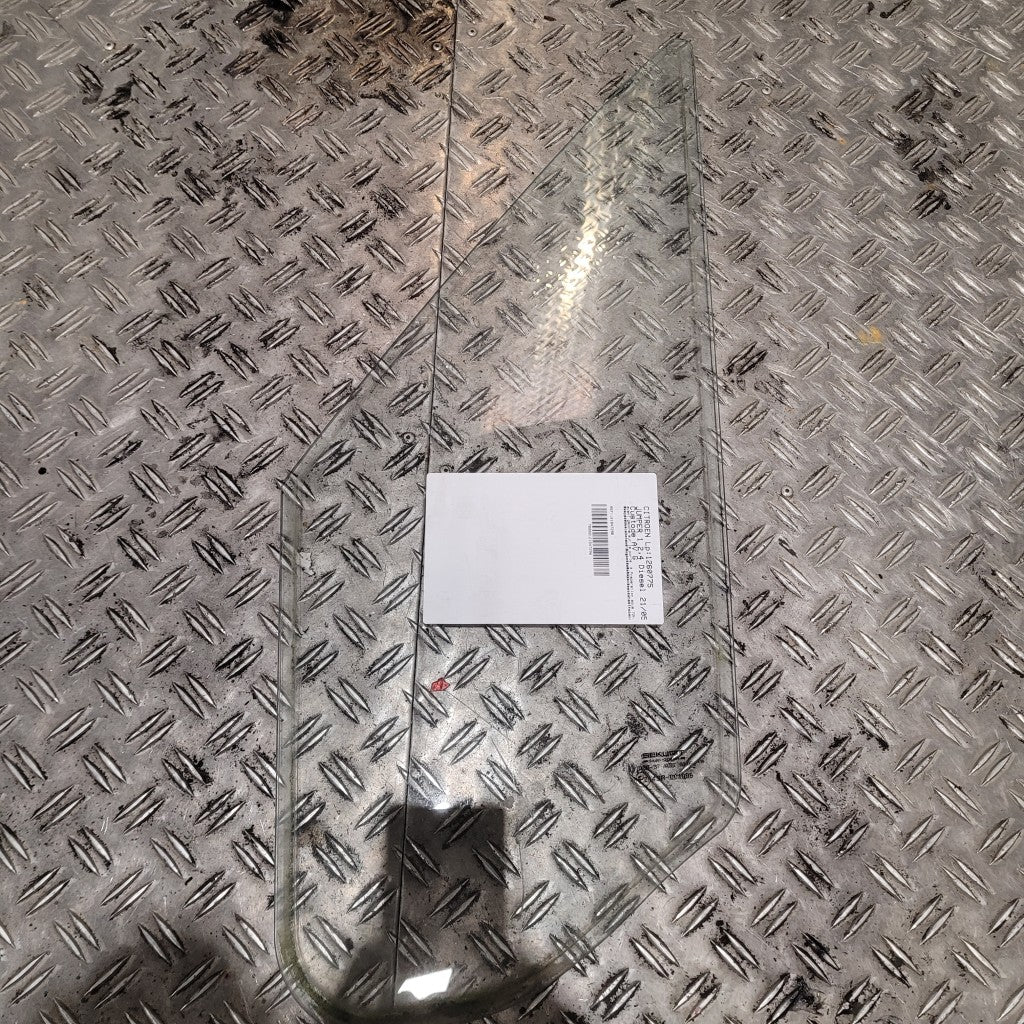 Custode avant gauche (porte)